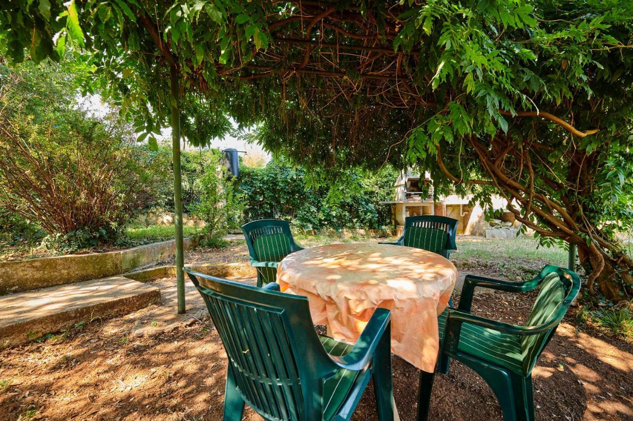 Apartments Davorka Баньоле Екстер'єр фото