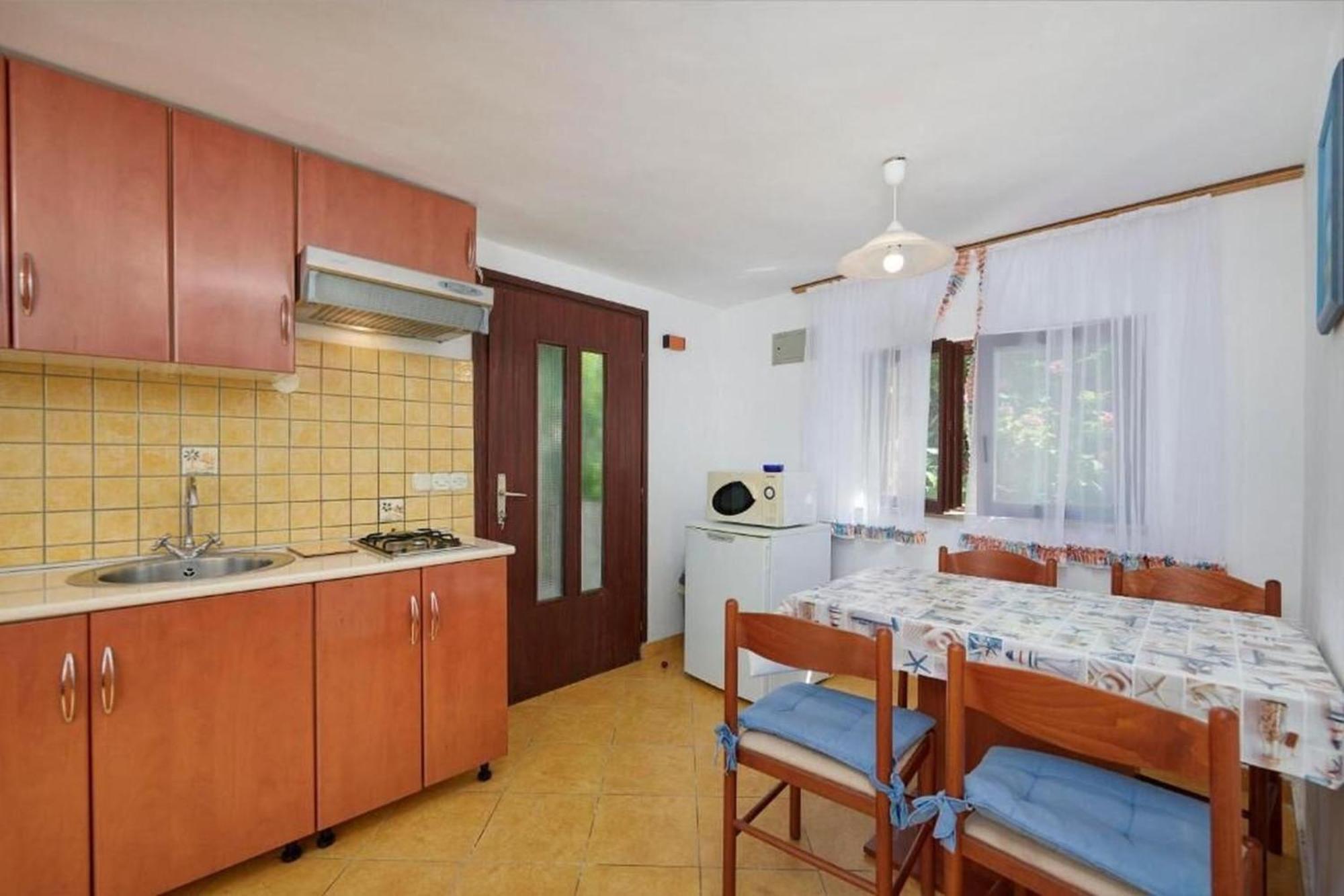 Apartments Davorka Баньоле Екстер'єр фото